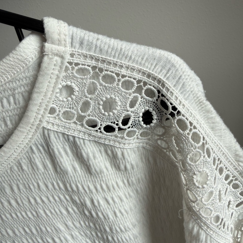 White Textured Blouse with Lace Details - Picture 4 of 4